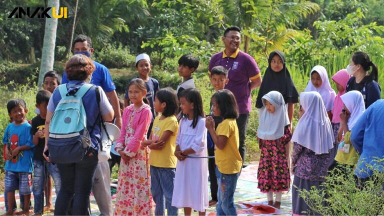 Manfaat Pengabdian Masyarakat Bagi Mahasiswa - Anak UI