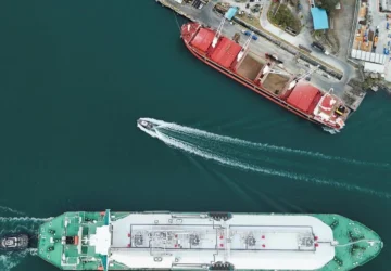 Efek Perang Iran, Terusan Panama Diserbu Kapal LNG