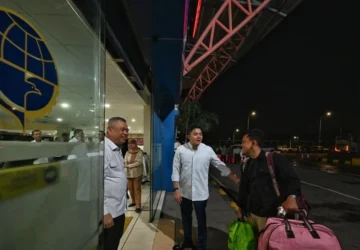 Seskab Teddy & Menhub Pantau Puncak Arus Balik 2026 di Pulo Gebang