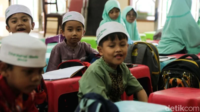 Studi: Kurangnya Unsur Religi Picu Risiko Gangguan Kecemasan pada Anak